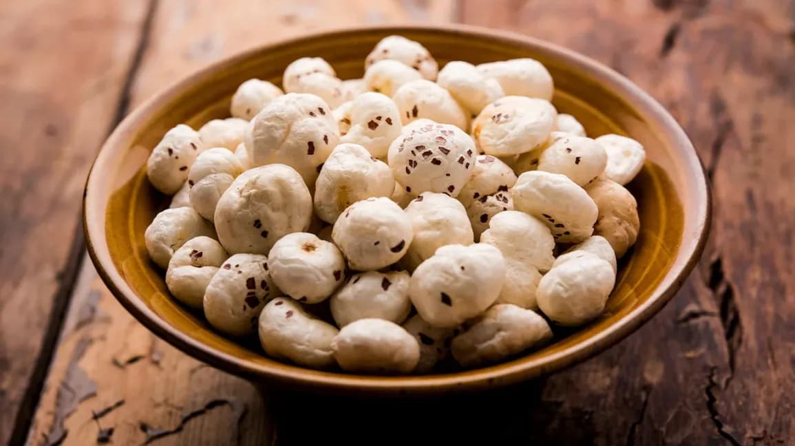 🌿 Weight Loss with Makhana – Ayurvedic Approach